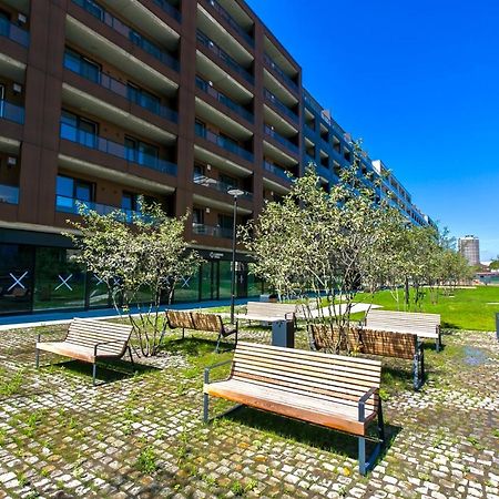 Luxury, Bright Studio With Parking And Balcony In Bratislava Center Esterno foto